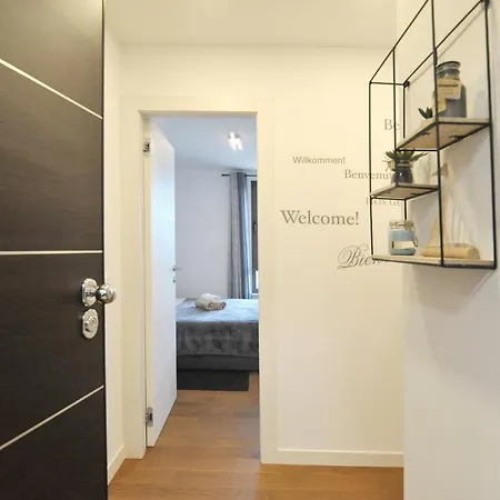 Apartment Novi Apartman Beti Blizu Plaze S Besplatnim Parkingom, Puntamika - *